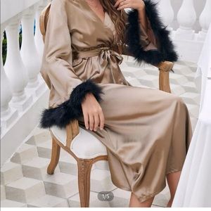Sleep robe with feathers -Brand new , missed return window ! fits sz 12